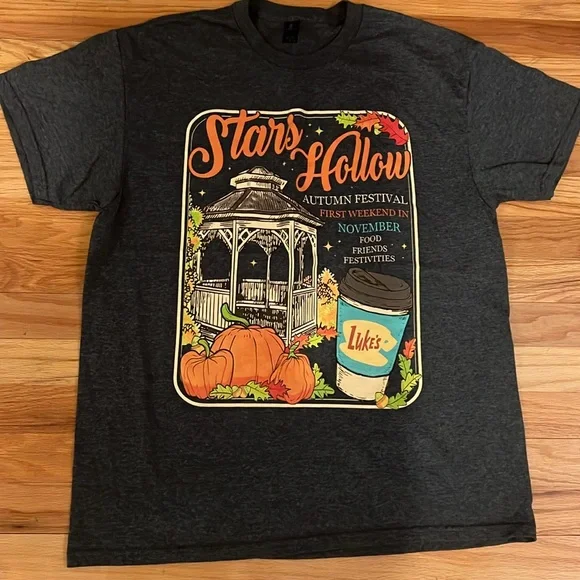 Gilmore Girls Stars Hallow T-Shirt NWOT - Picture 3 of 4